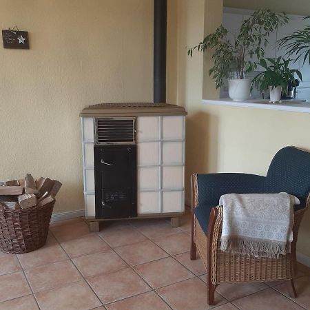 Schöne Ferienwohnung Im alten Gasthaus in Stoltebüll Exterior foto